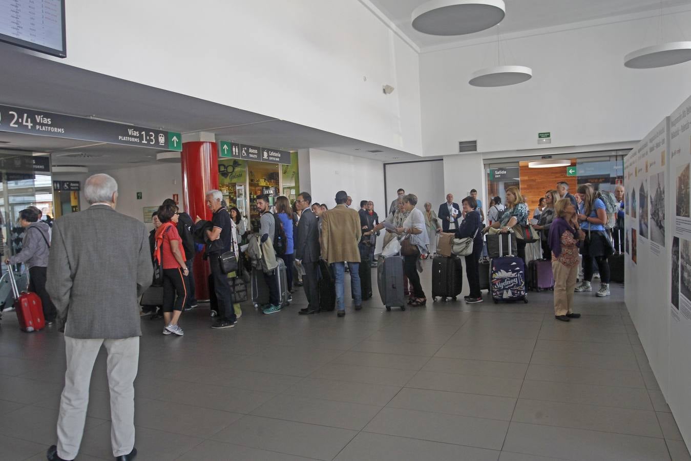 Primer viaje comercial del Ave León-Madrid