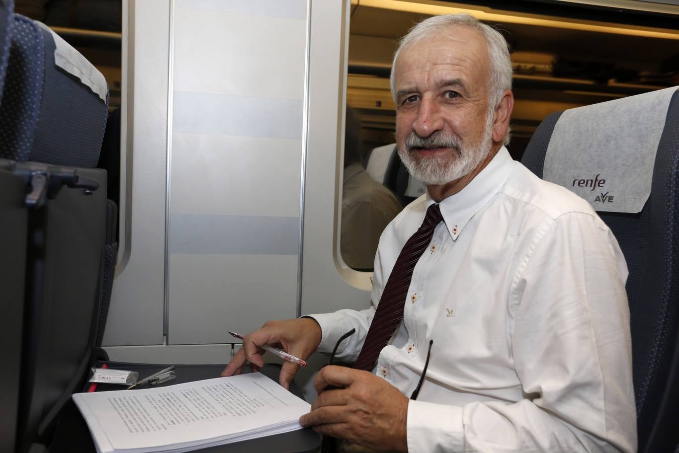 Primer viaje comercial del Ave León-Madrid