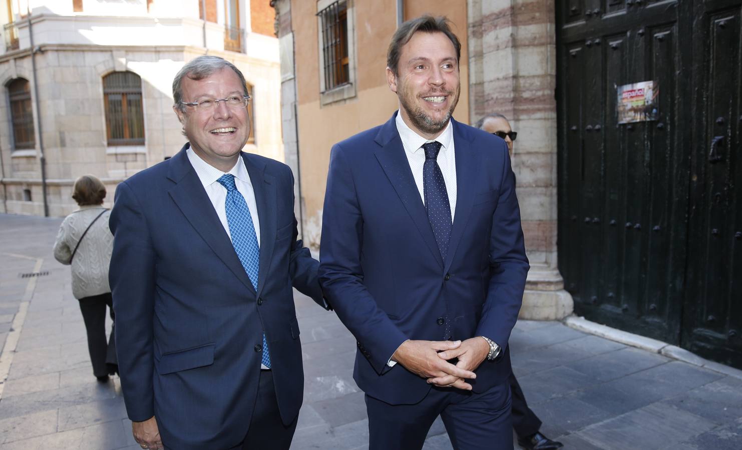 El alcalde de Valladolid, Óscar Puente, visita León (1/2)