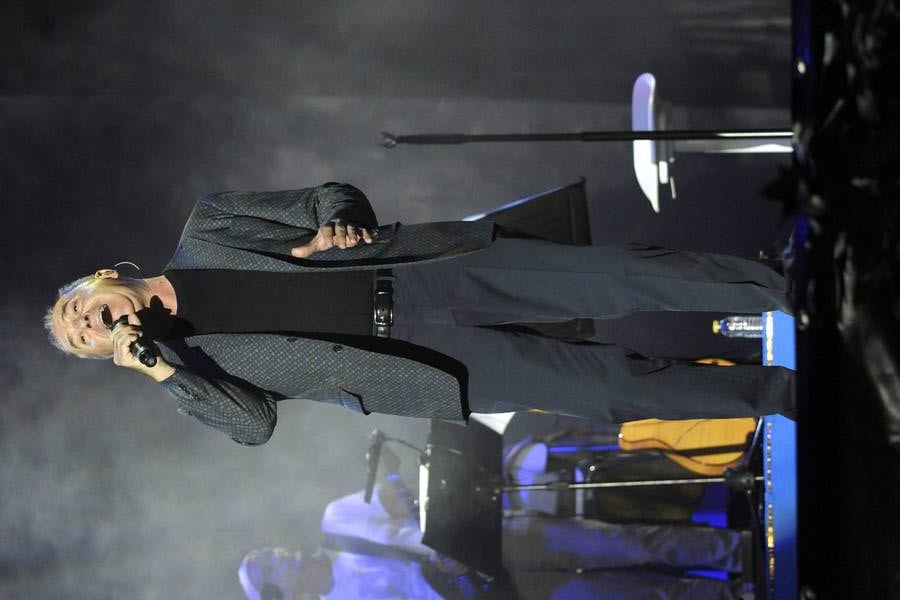 Víctor Manuel y Ana Belén llenan el Pisuerga con sus voces