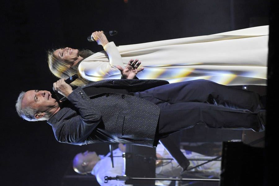 Víctor Manuel y Ana Belén llenan el Pisuerga con sus voces