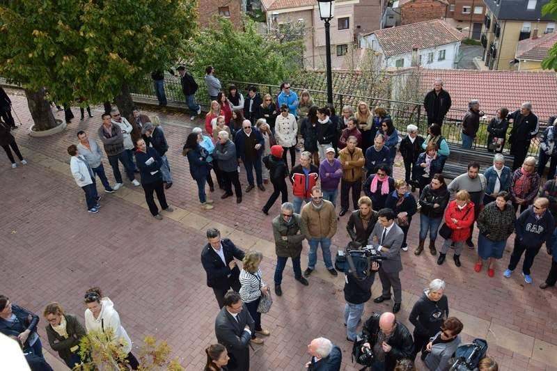 Vecinos de Guardo y Palencia se concentran contra la violencia machista
