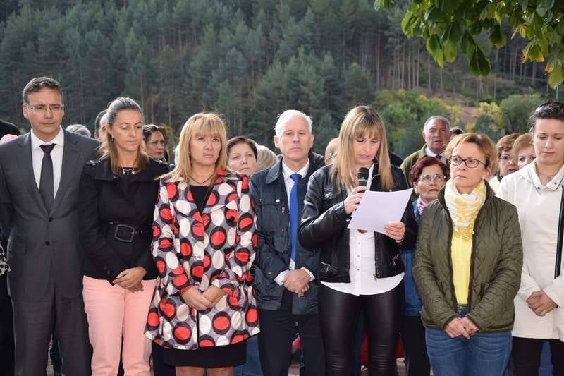 Vecinos de Guardo y Palencia se concentran contra la violencia machista