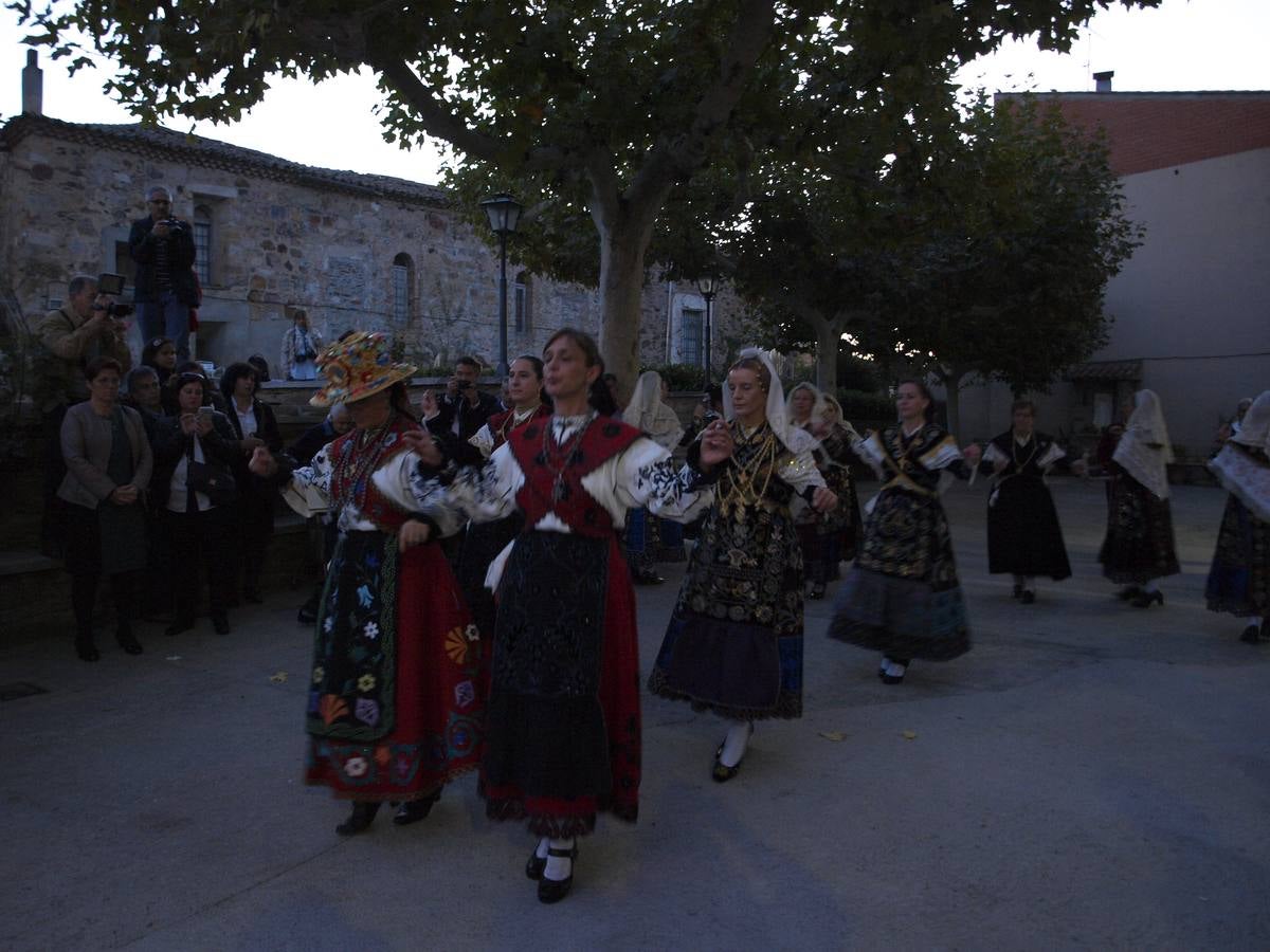 Una procesión pone punto y final a los actos del V Centenario en Alba de Tormes (1/2)