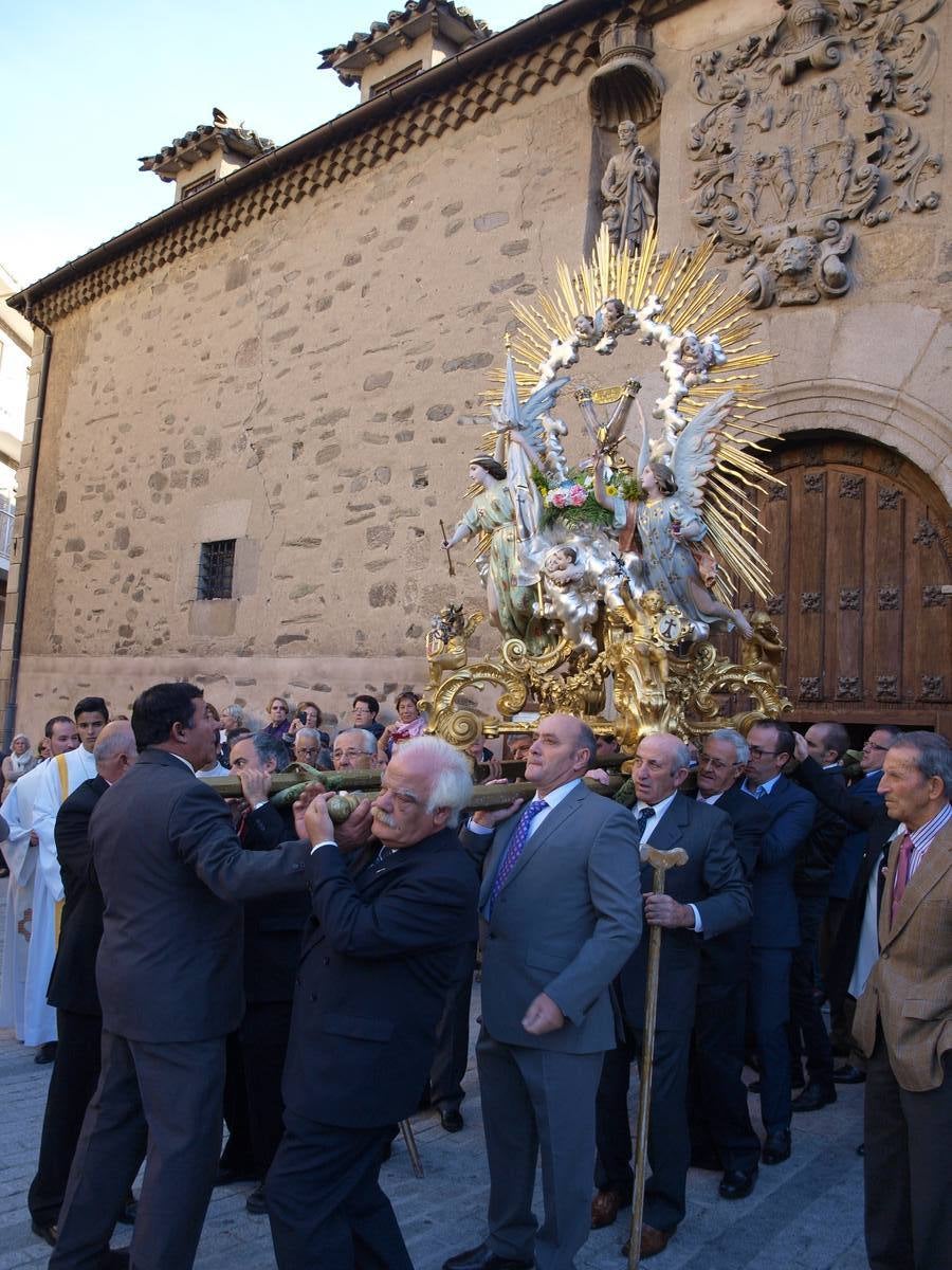 Una procesión pone punto y final a los actos del V Centenario en Alba de Tormes (2/2)