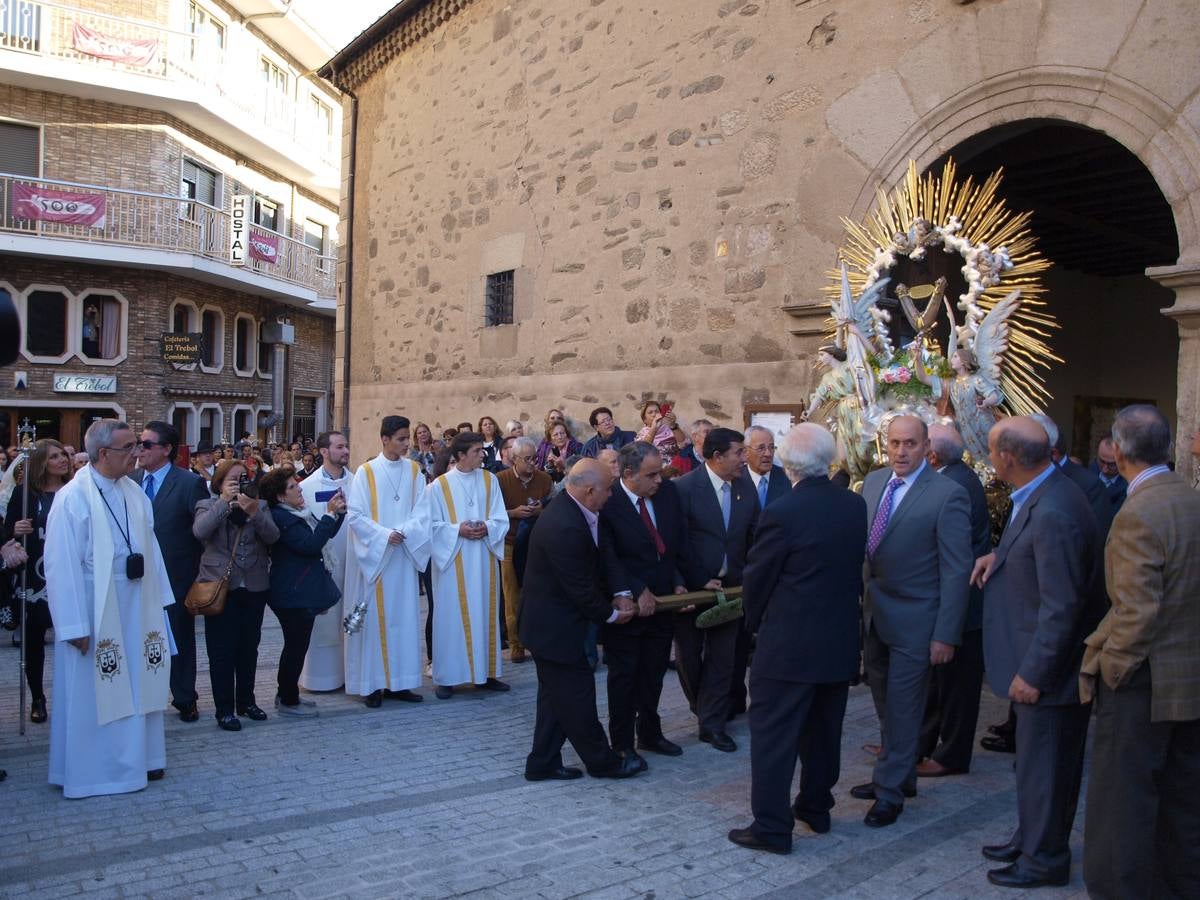 Una procesión pone punto y final a los actos del V Centenario en Alba de Tormes (2/2)