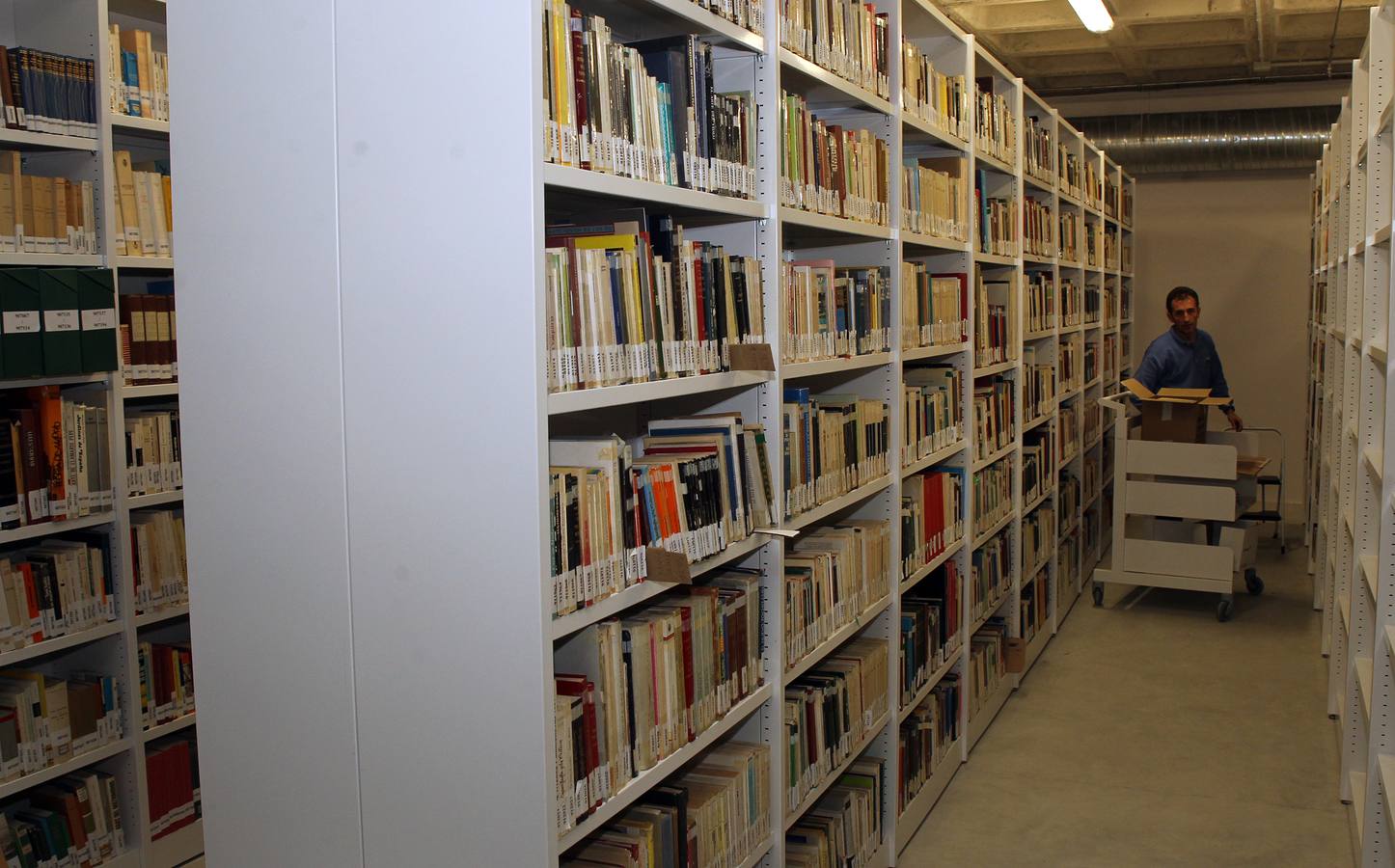 El secretario de Estado de Cultura, José María Lasalle, visita la nueva Biblioteca Pública del Estado de Segovia