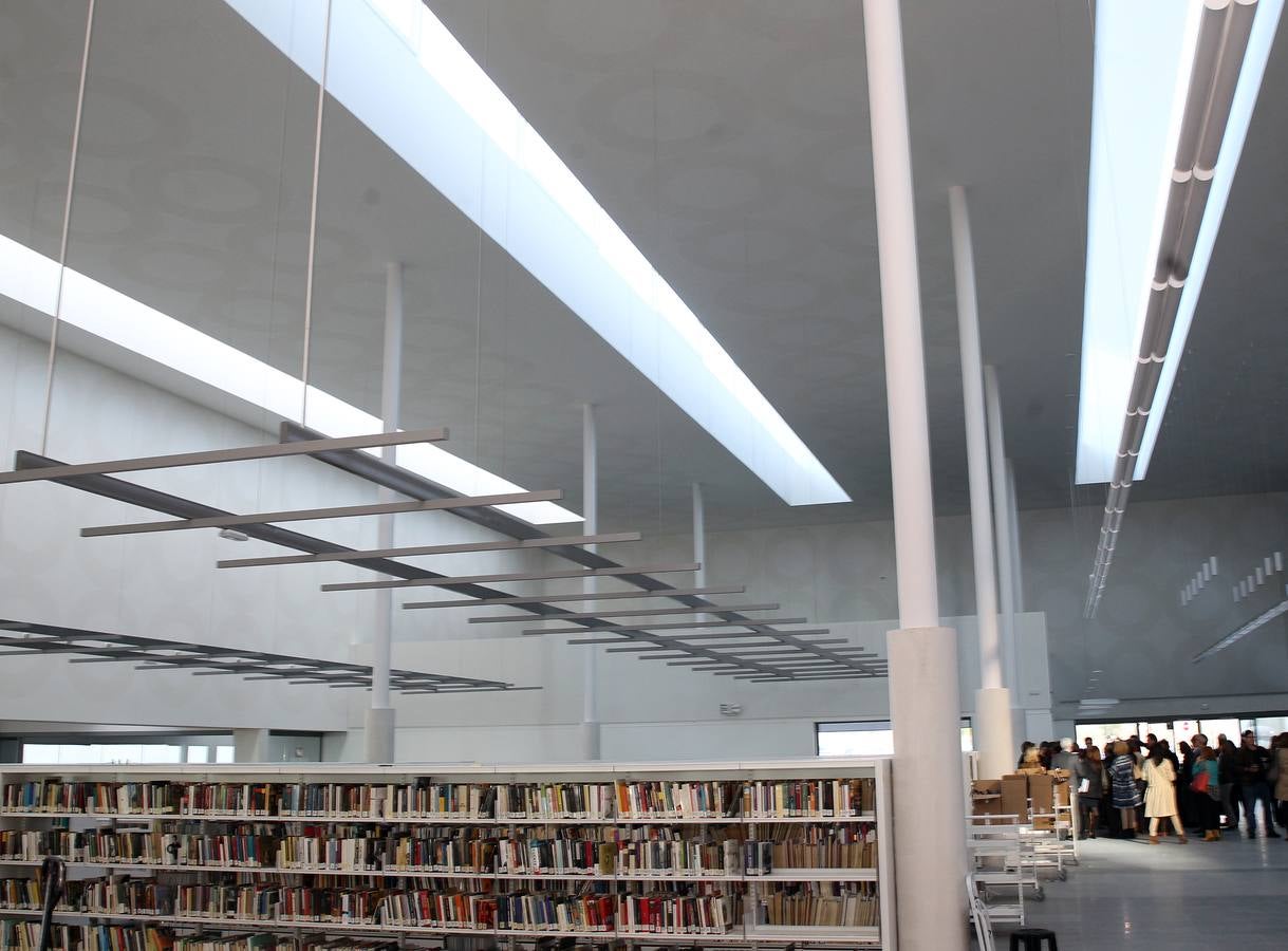 El secretario de Estado de Cultura, José María Lasalle, visita la nueva Biblioteca Pública del Estado de Segovia