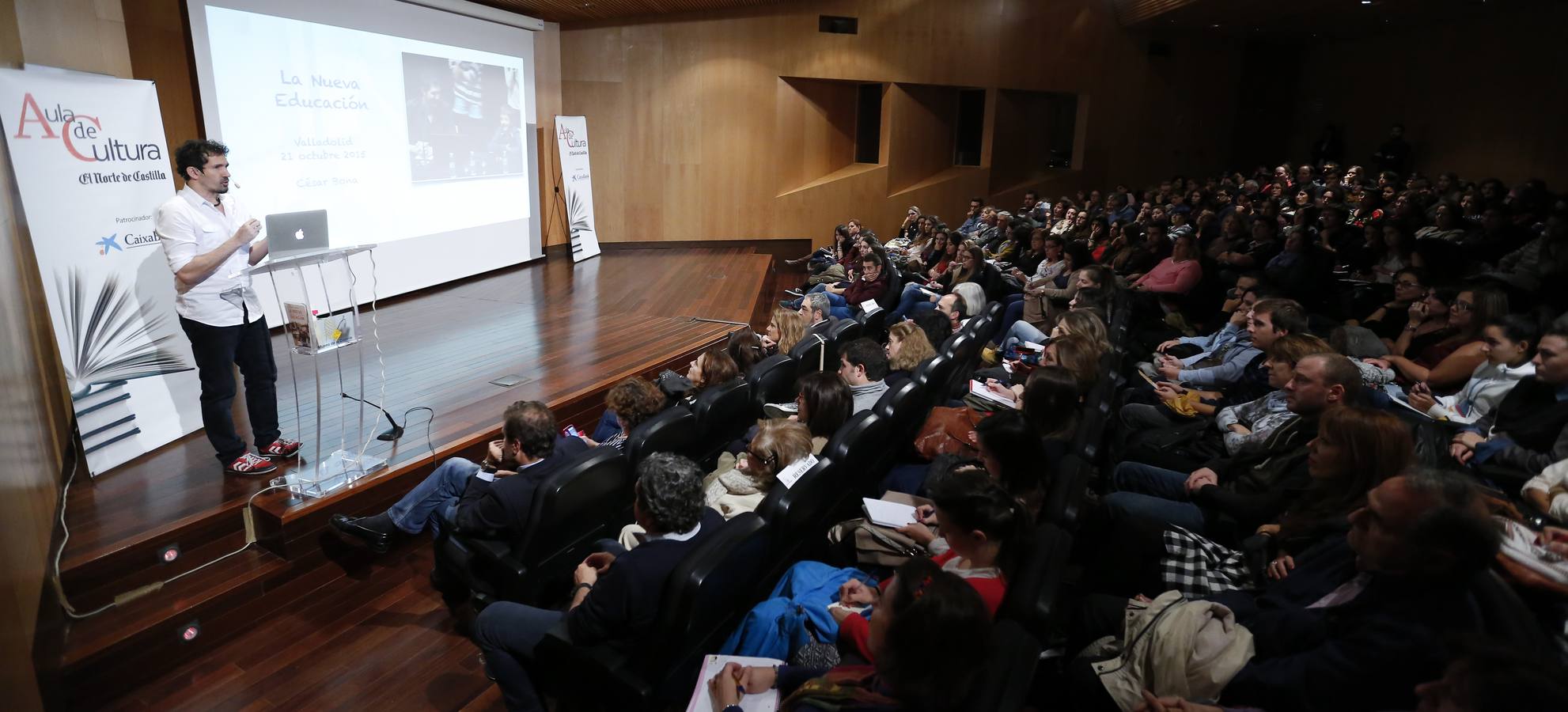 César Bona en el Aula de Cultura de El Norte de Castilla