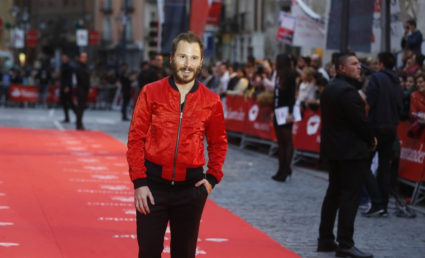 Alfombra roja de la gala inaugural de la 60 Seminci (1/2)