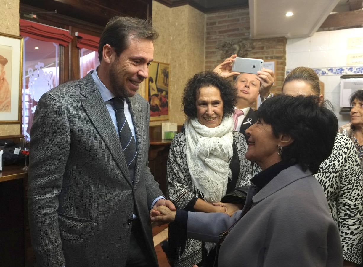 Cocha Velasco inaugura el comedor que Paco Martínez le dedica en La Criolla