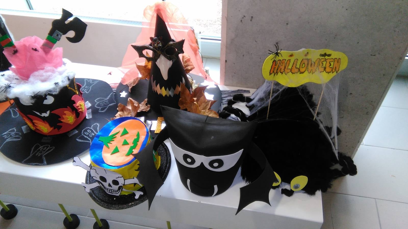Concurso de sombreros de Halloween en el colegio El Peral