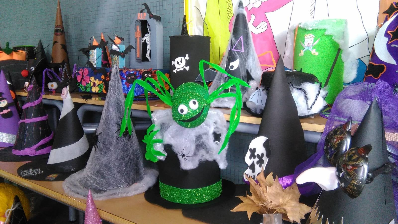 Concurso de sombreros de Halloween en el colegio El Peral