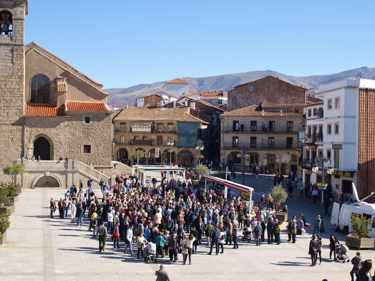 Mariano Rajoy participa en un acto organizado por el PP en Béjar (Salamanca) (3/4)