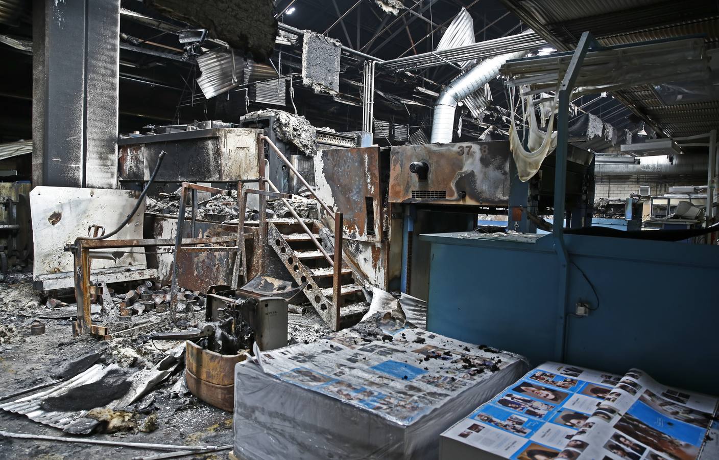 Las instalaciones de Macrolibros tras el incendio del pasado sábado