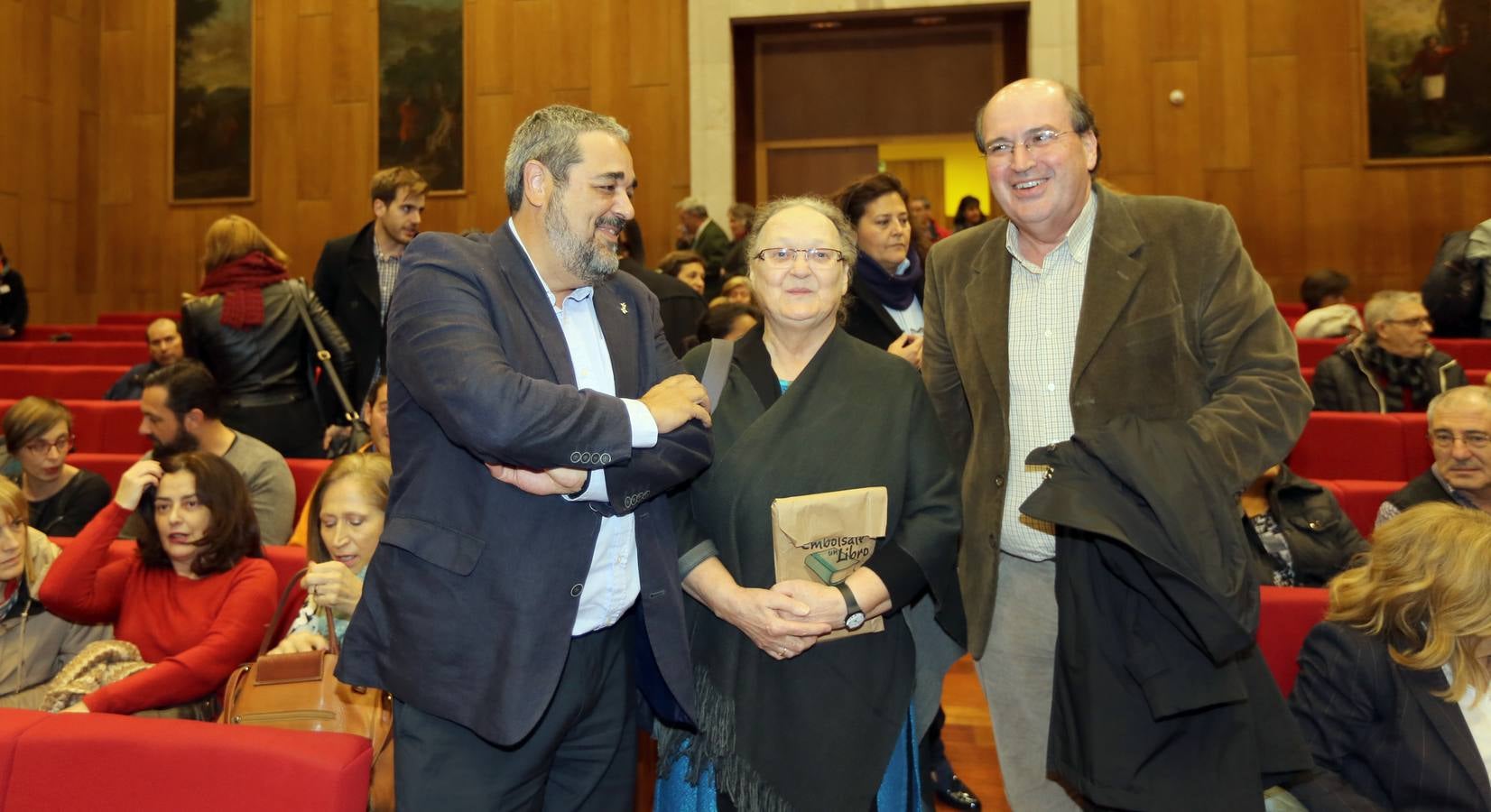 Anna Ferrer analiza la situación de las mujeres de la India en la Universidad de Valldolid