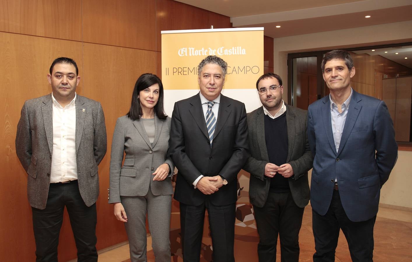 Los candidatos del PP al Congreso y al Senado Luis Miguel Muñumer, Arenales Serrano, Tomás Burgos, Rubén González y Leopoldo Cortejoso.