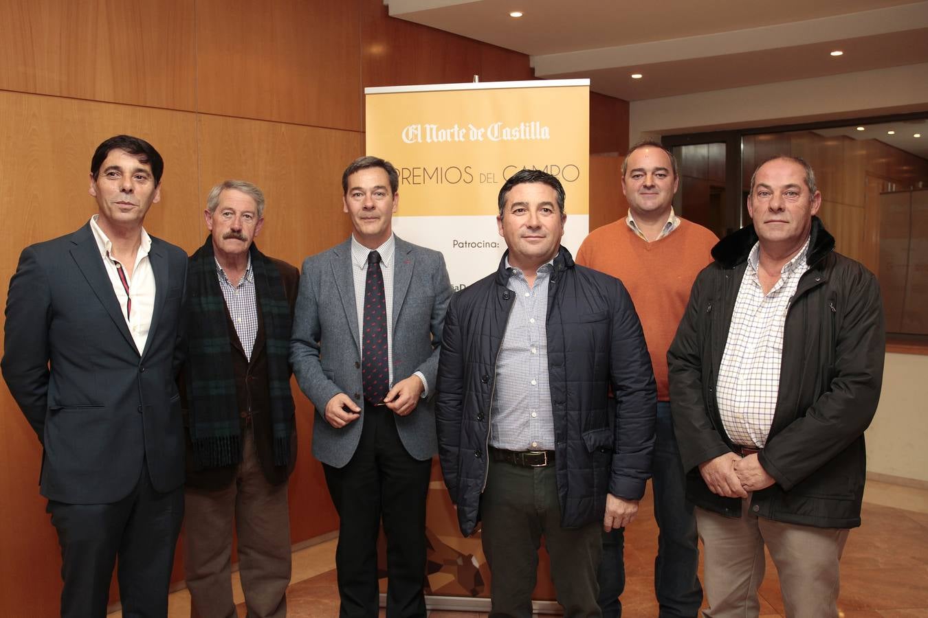 Lino Rodríguez (CV y Asaja), con Aurelio Martín, el abogado Jaime Díez-Astrain, José Rodríguez, Enrique Vallejo y Ricardo García, de la misma organización agraria.
