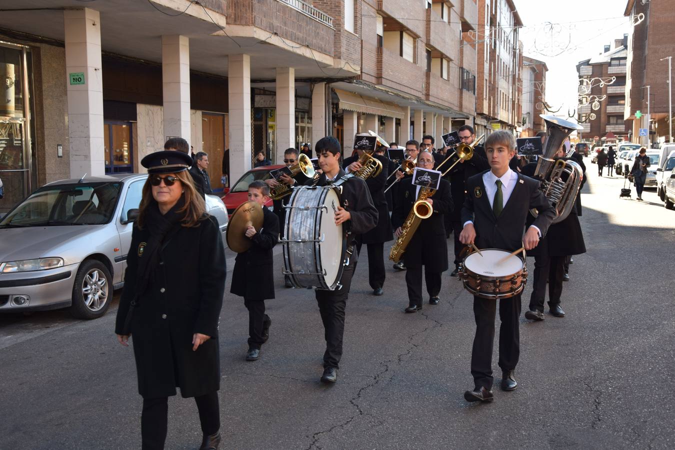 Santa Cecilia llena de música las calles de Guardo (Palencia)