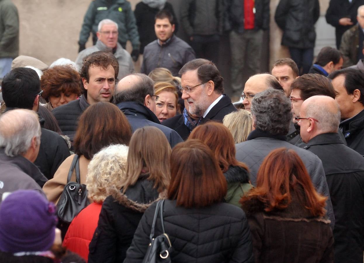 El presidente del Gobierno, Mariano Rajoy, participa en un acto de campaña del PP en Olmedo (Valladolid) 2/2
