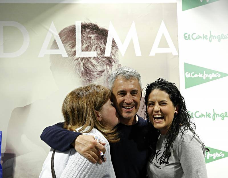 Sergio Dalma firma su último disco en El Corte Inglés