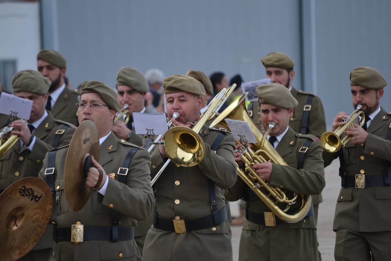 Celebración de la Virgen de Loreto, patrona de la Aviación, en la Base Aérea de Matacán (Salamanca) 1/2