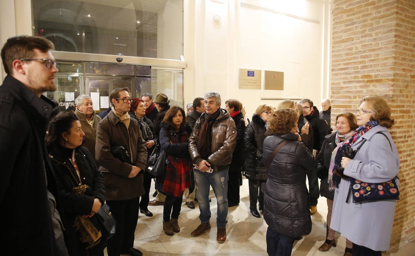 Luis Antonio de Villena habla de la primera entrega de sus memorias en el Aula de Cultura de El Norte de Castilla