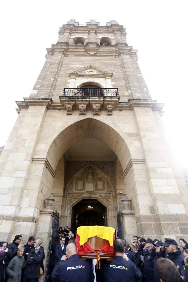 Funeral en La Bañeza por el policía leonés muerto en el atentado de Kabul (Afganistán)