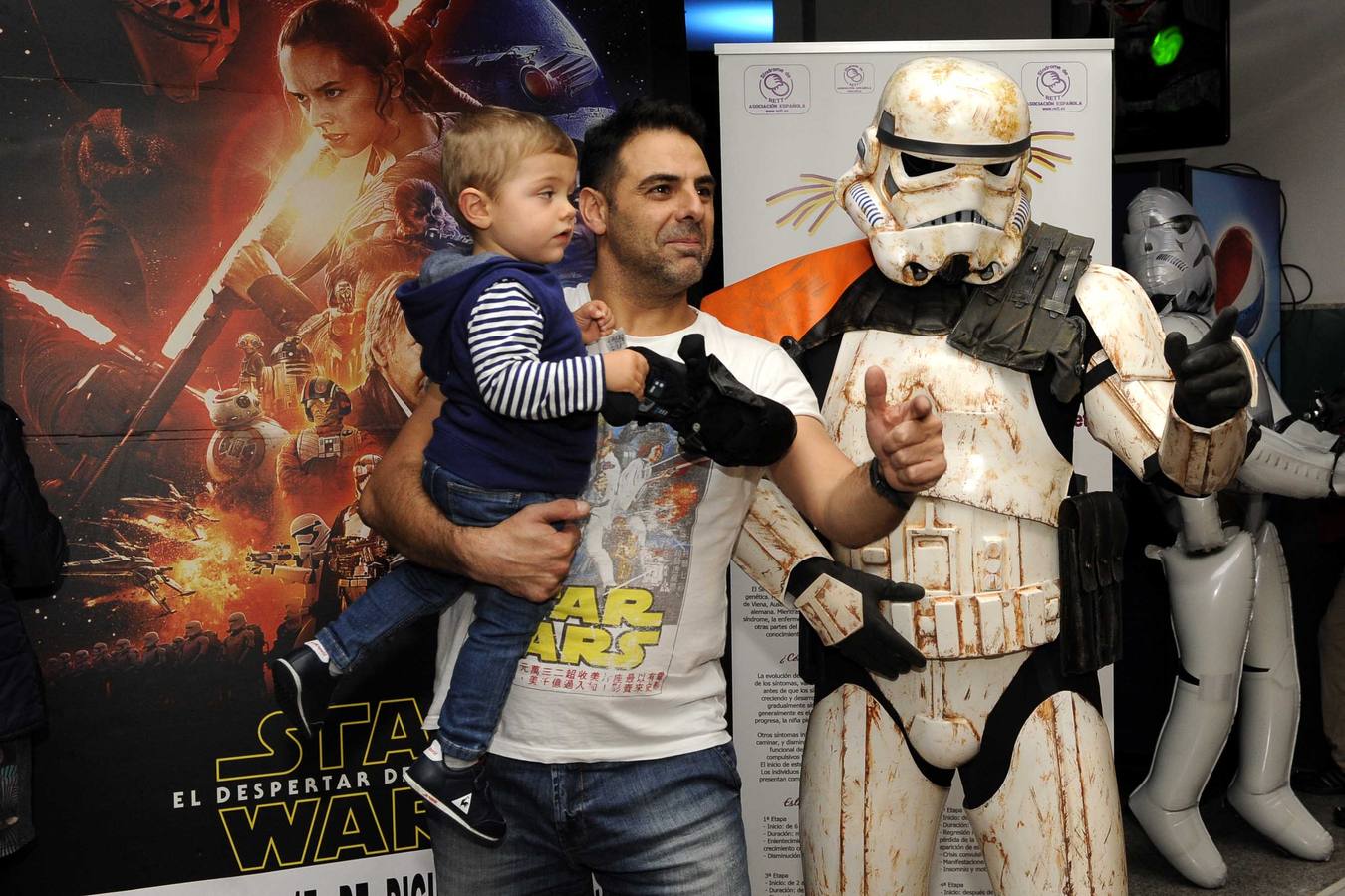 Estreno de la película &#039;El despertar de la Fuerza&#039; en los cines Megarama de Vallsur