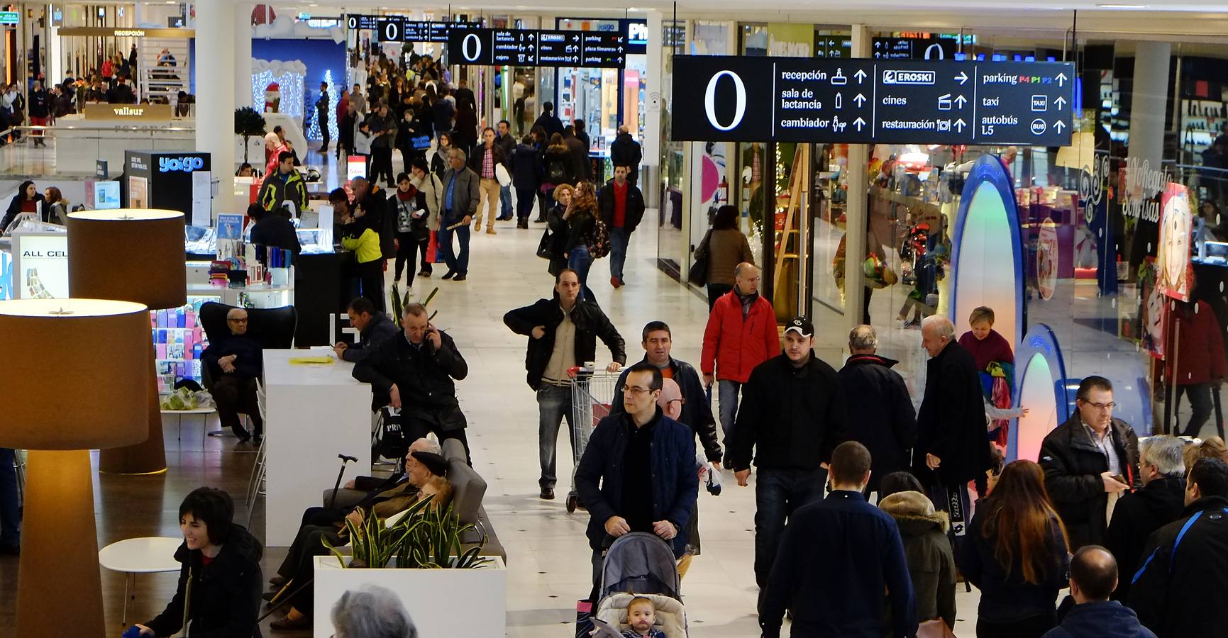 Último domingo comercial antes del día de Reyes en Valladolid