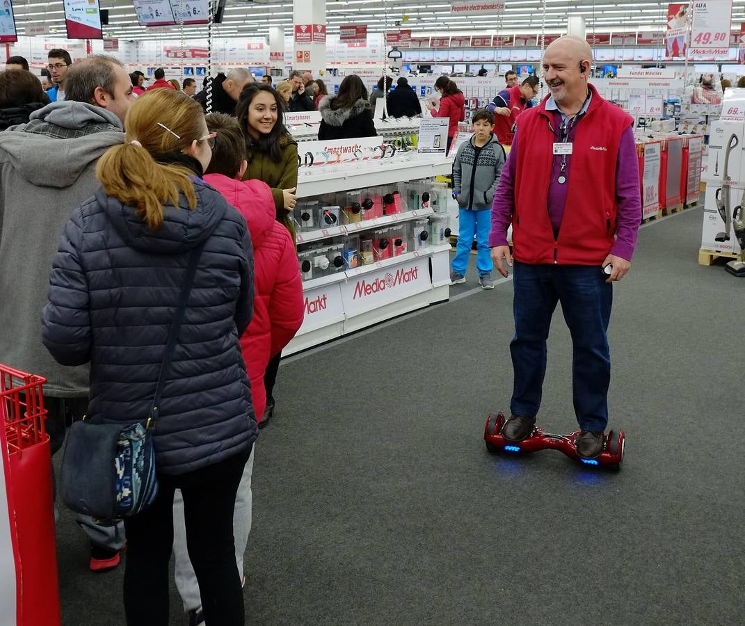 Último domingo comercial antes del día de Reyes en Valladolid