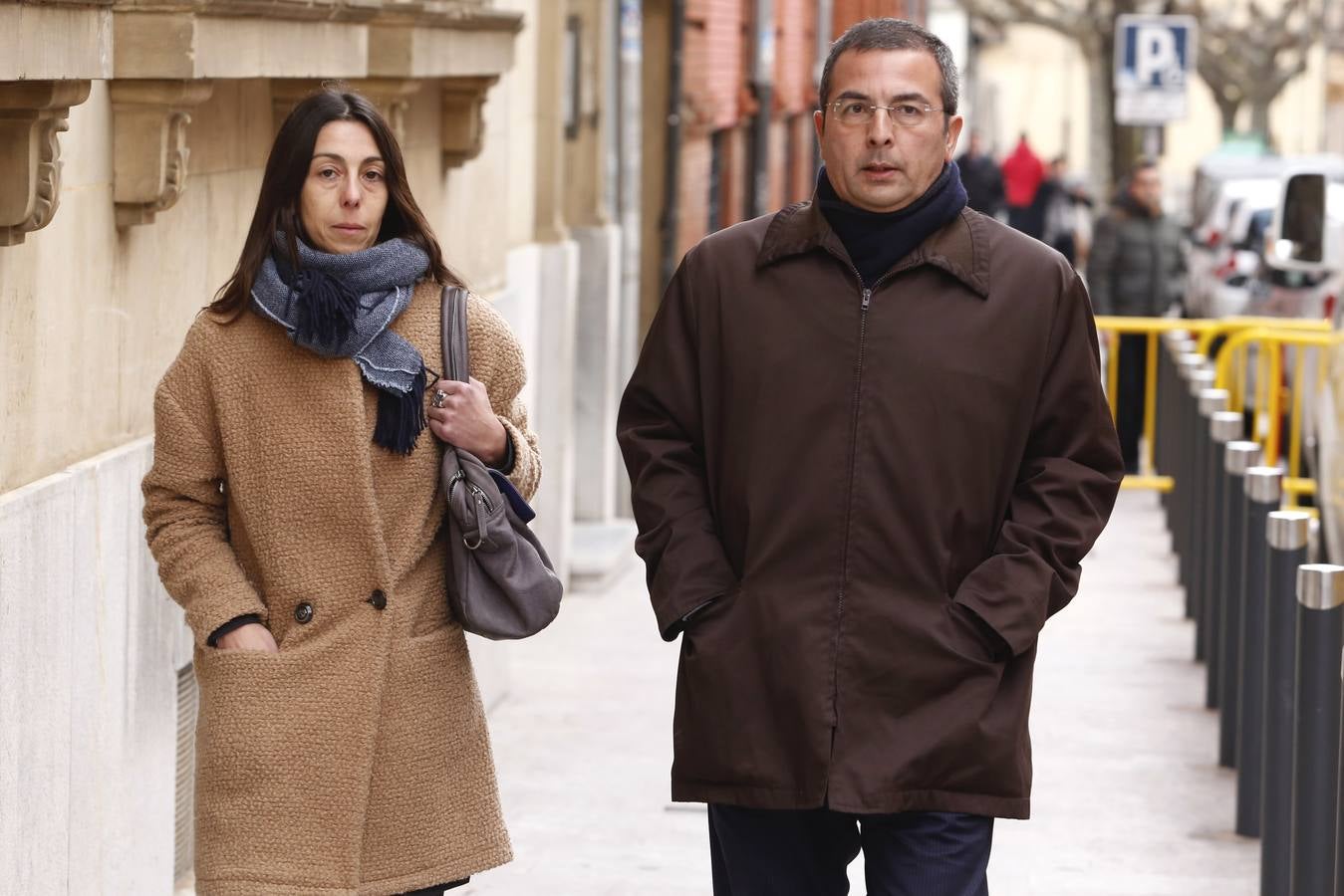 Llegada de Raquel Gago y su abogado, Fermín Guerrero, acuden a la Audiencia Provincial de León tras el receso para comer.