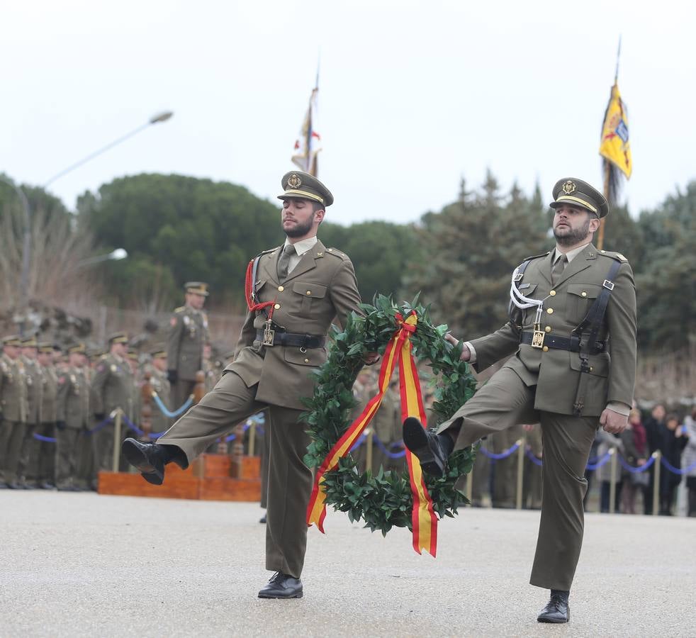 Desfile y condecoraciones en el cuartel Teniente Galiana (Valladolid)