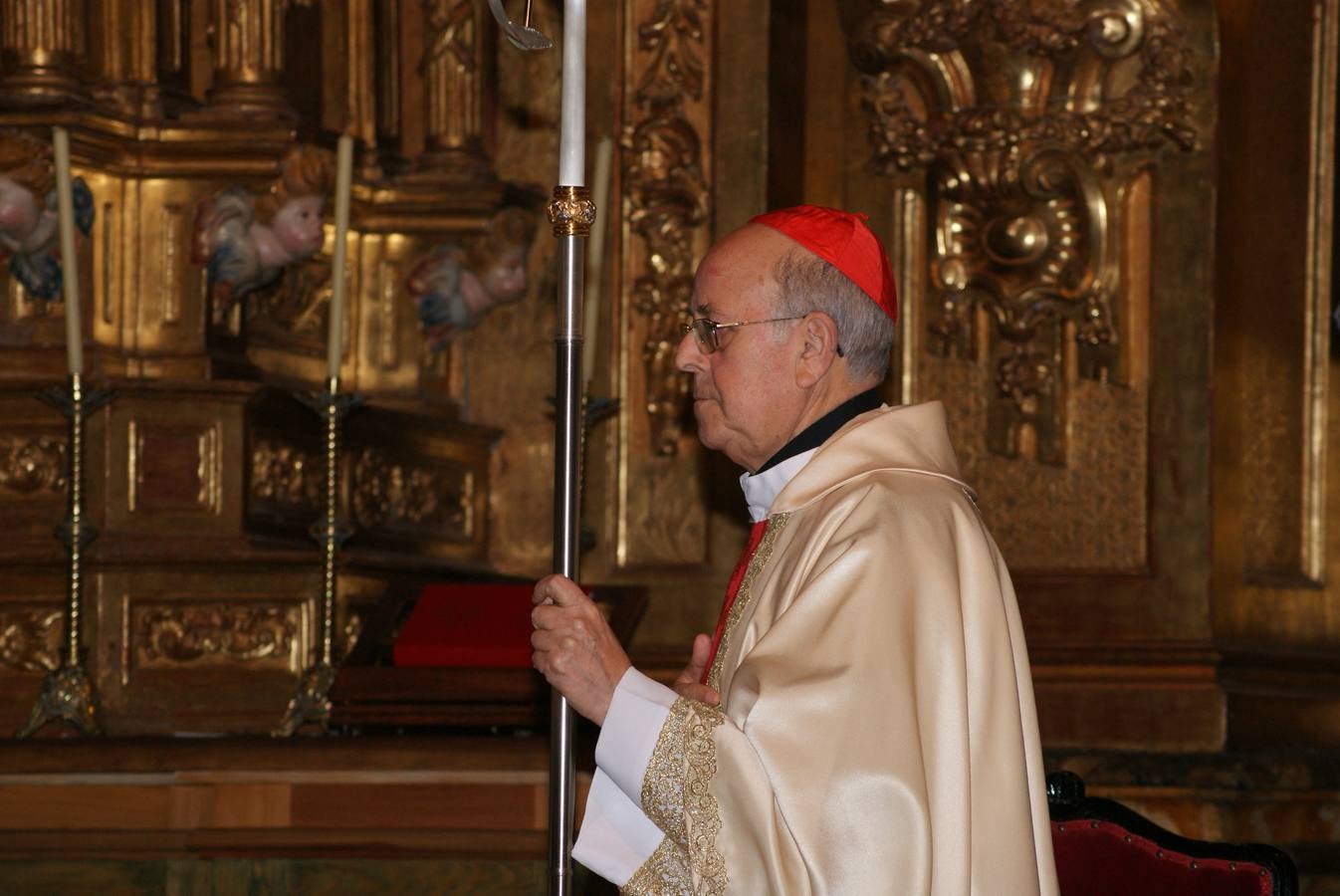 Ricardo Blázquez, arzobispo de Valladolid ordena diáconos en Cabezón