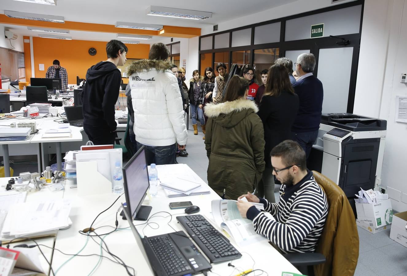 Alumnos del IES La Merced visitan las instalaciones de Ibermaq