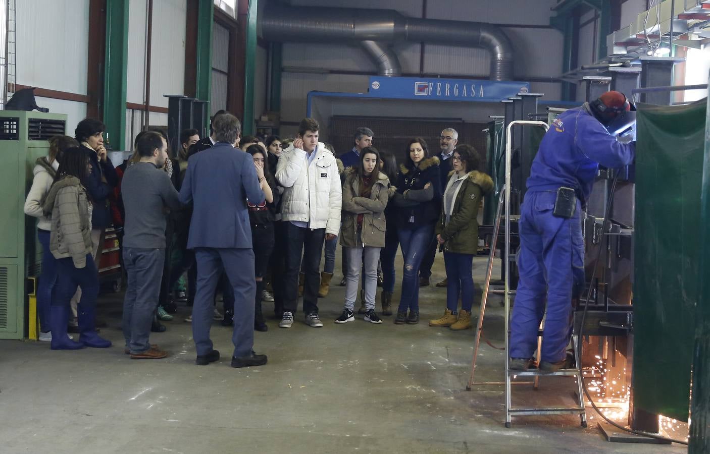 Alumnos del IES La Merced visitan las instalaciones de Ibermaq