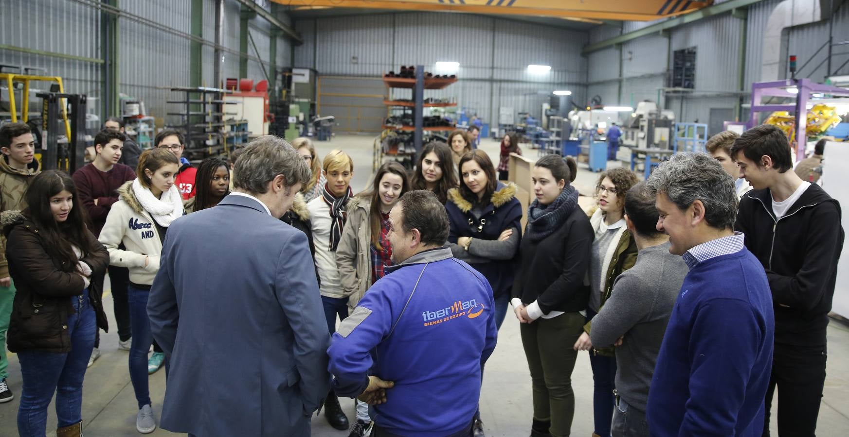 Alumnos del IES La Merced visitan las instalaciones de Ibermaq