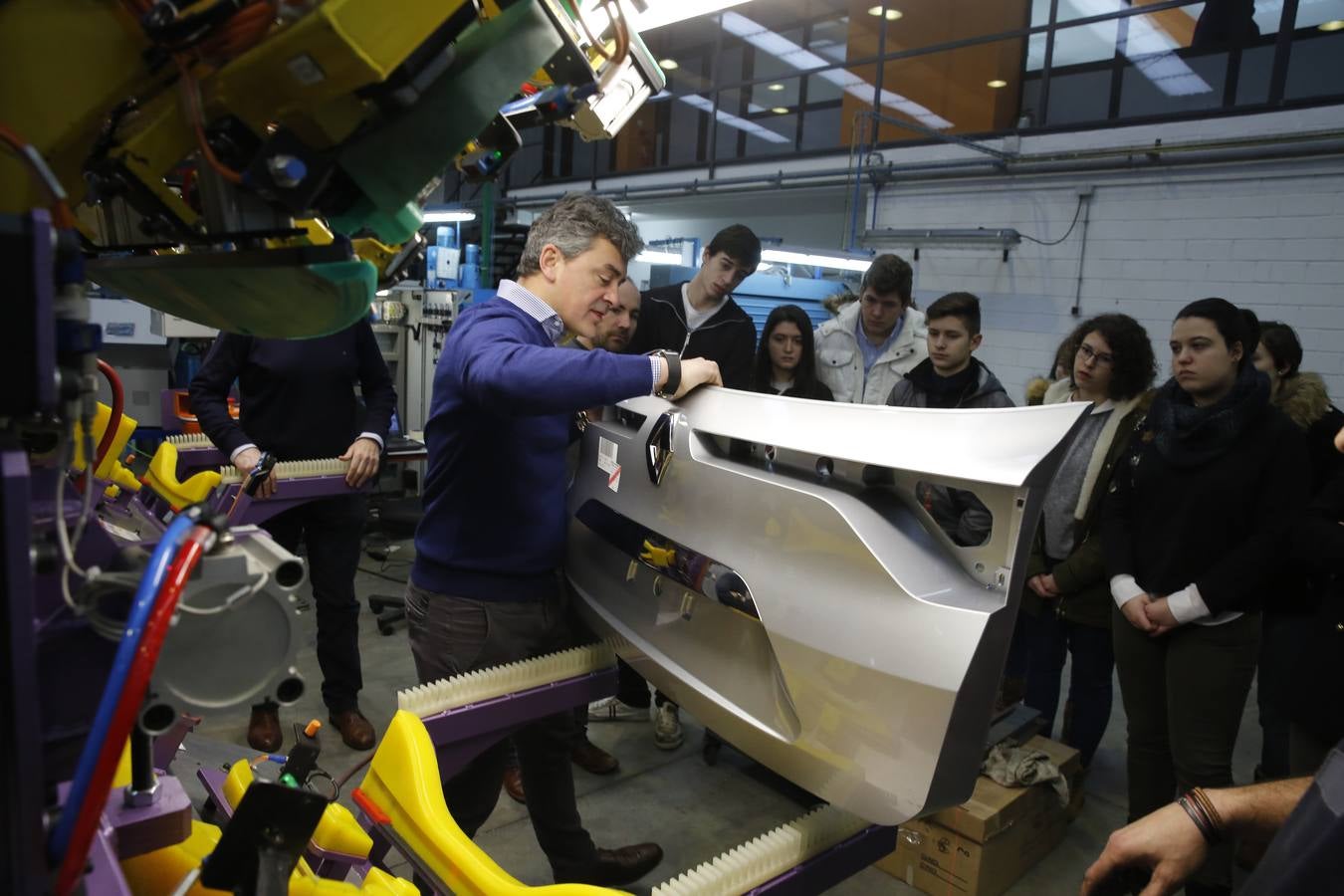 Alumnos del IES La Merced visitan las instalaciones de Ibermaq