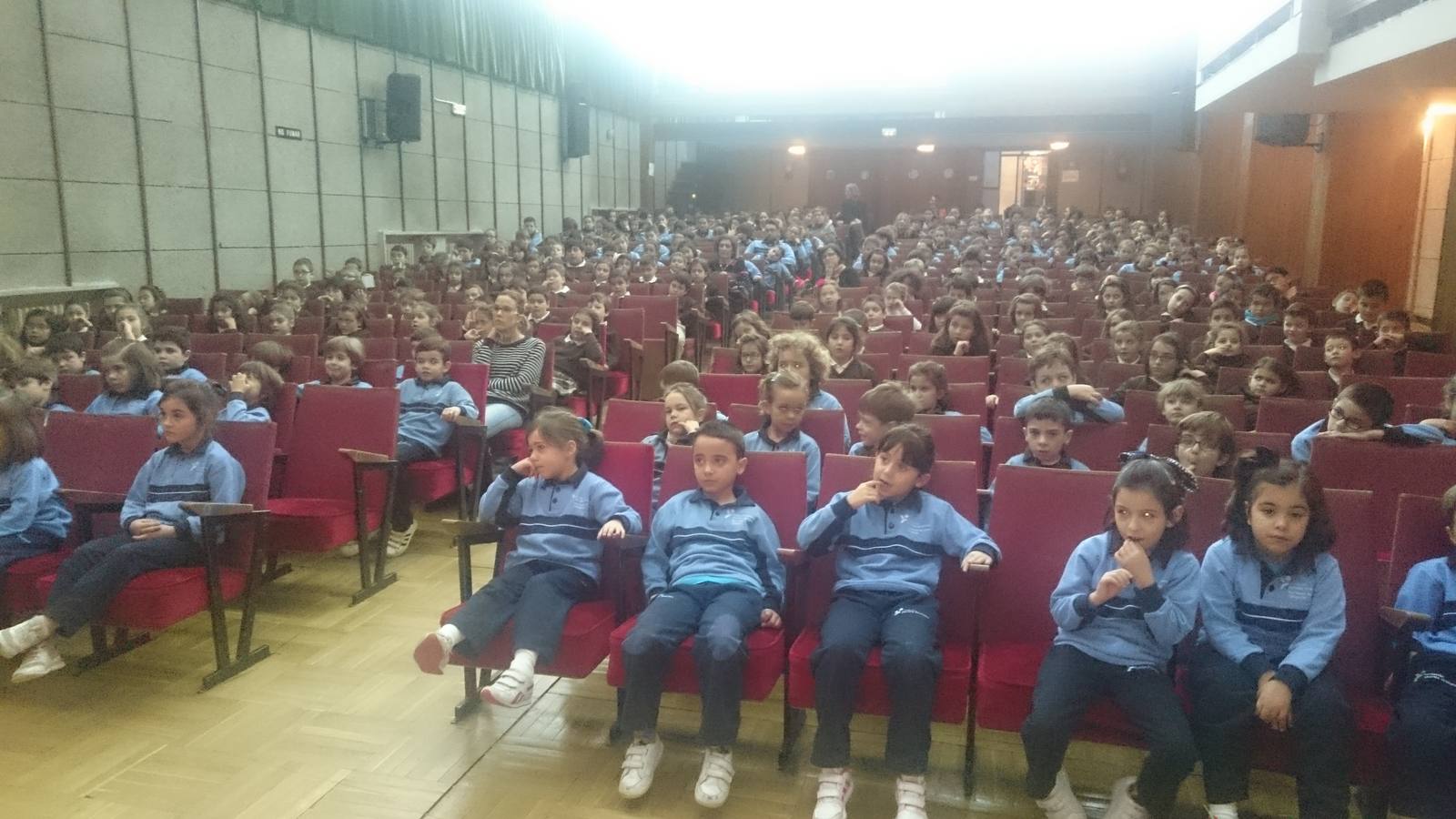 Día de la Paz en el colegio Santa Teresa de Jesús de Valladolid.