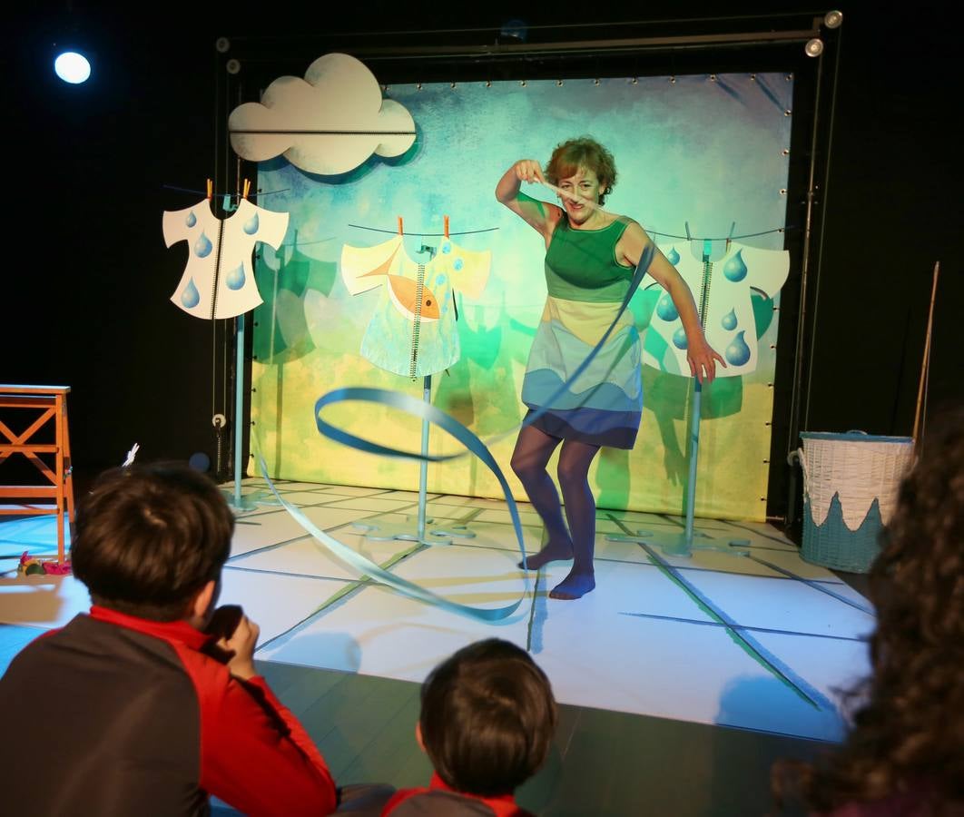 Teloncillo lleva a los niños al teatro