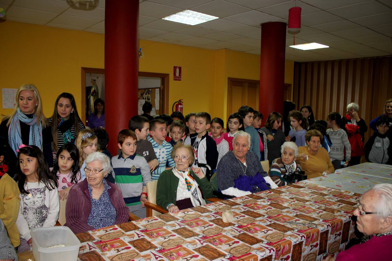Fiesta de la Matanza en la residencia de mayores de Baltanás (Palencia)