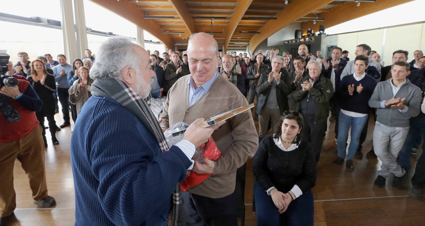 Homenaje a Quino Salvo y partido del Brico Dêpot