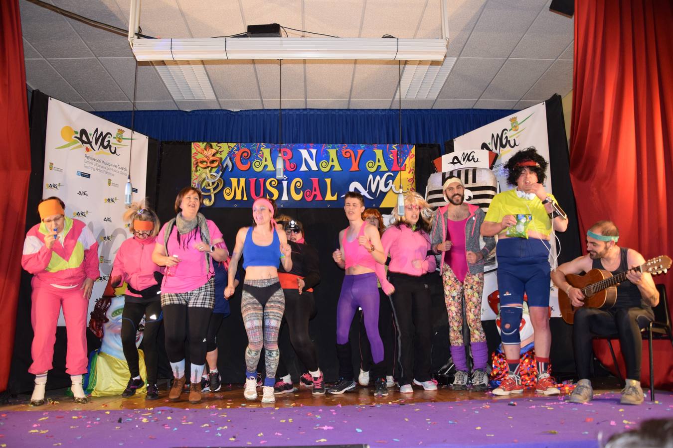 Concurso de chirigotas en los carnavales de Guardo (Palencia)