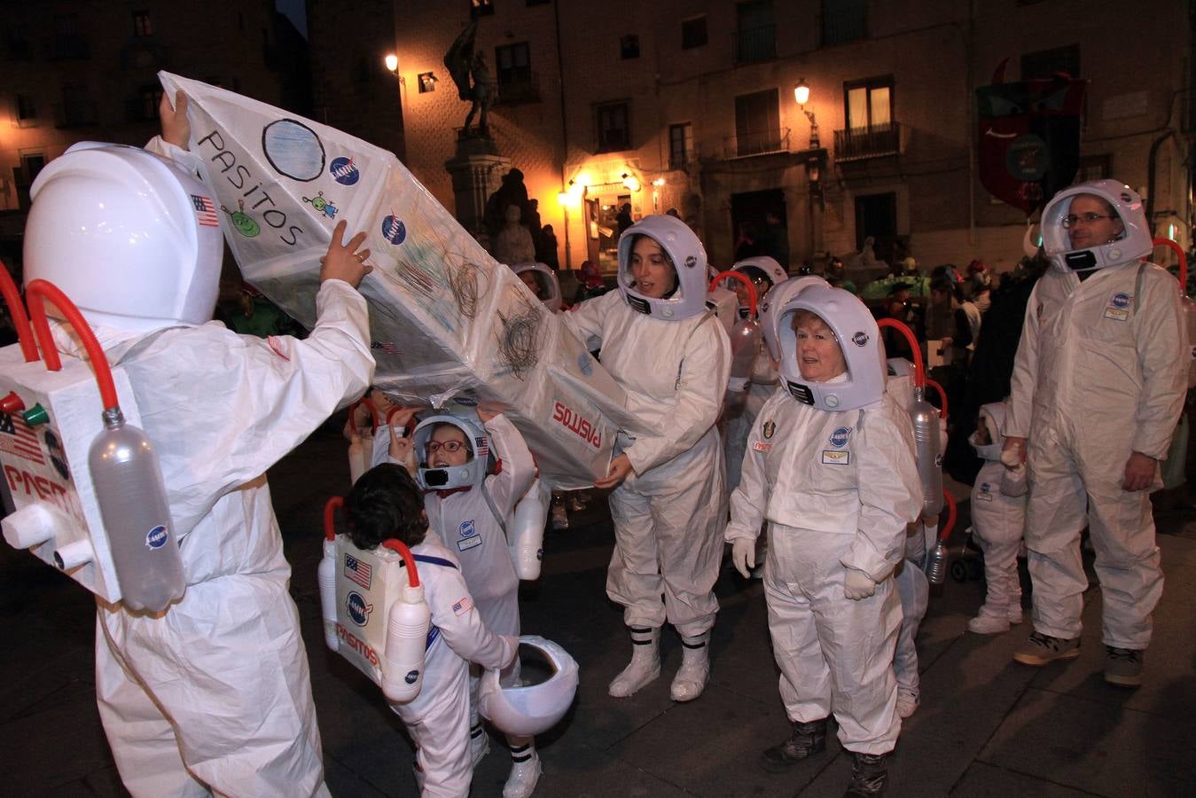 El entierro de la sardina despide el Carnaval de Segovia