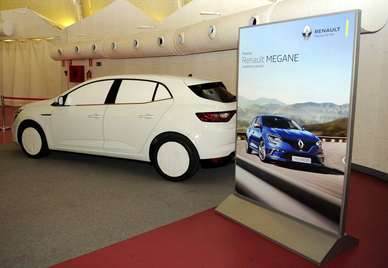 VASA Renault presenta sus nuevos modelos en la Cúpula del Milenio de Valladolid