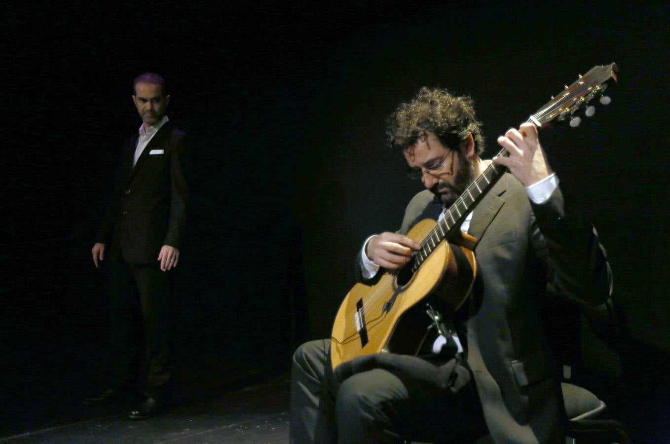 Miguel Velayos presenta su poemario &#039;Lecciones de orfandad&#039; en el Aula de Cultura de El Norte de Castilla