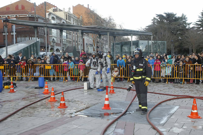 Los Bomberos de Palencia desarrollan un simulacro en el centro de la ciudad
