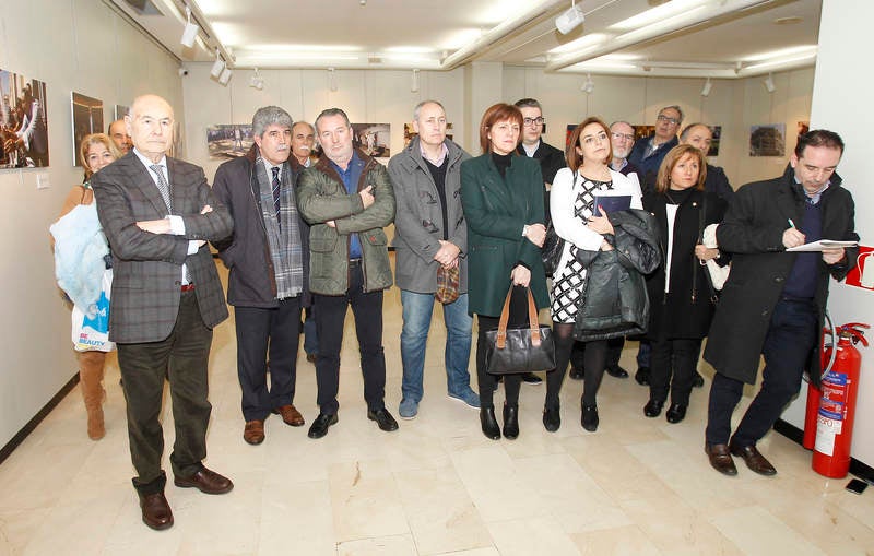 Inauguración de la exposición &#039;Un año en imágenes 2015&#039; de Palencia (1/2)