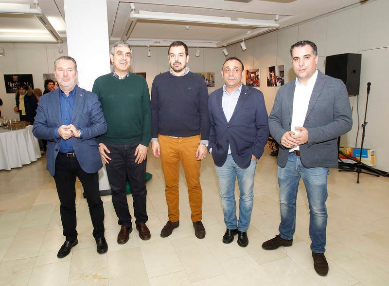 Inauguración de la exposición &#039;Un año en imágenes 2015&#039; de Palencia (2/2)