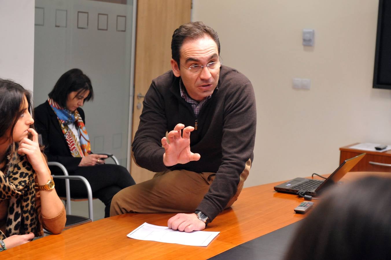 Alumnos del IES Jiménez Lozano de Valladolid visitan Grupo Tecopy dentro del programa STARTinnova